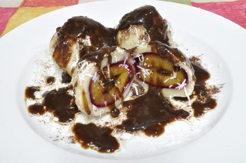 Švestkové knedlíky s povidlovou omáčkou – Snadné recept z Česko kuchyně, hotový za 30 - 45 minut